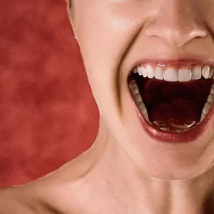 Representación del síntoma como un mensaje cifrado del inconsciente: la transición del pánico físico a la palabra en el análisis.